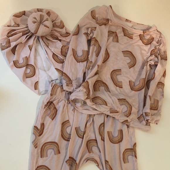 Bunny Knots Riley Set - Picture 2 of 4